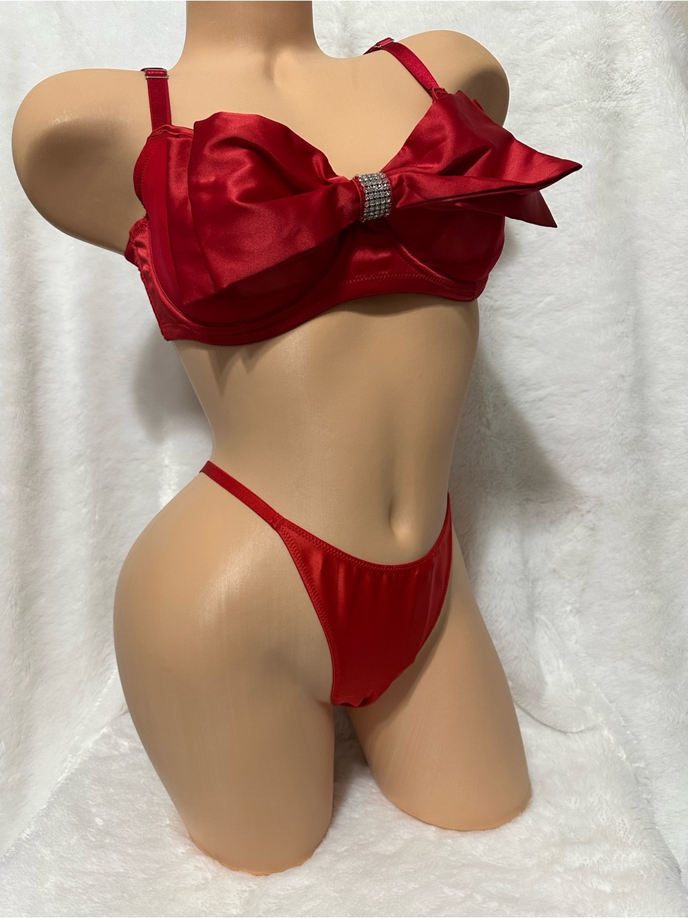 32D,dd, 34b,C Small Victoria secret Red Satin Bow bra panty Set